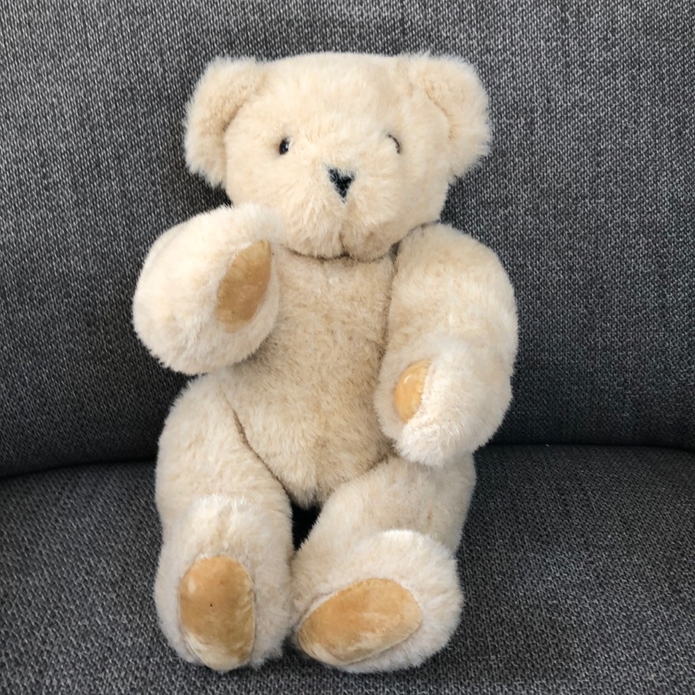Authentic Vermont Teddy Bear made in Vermont